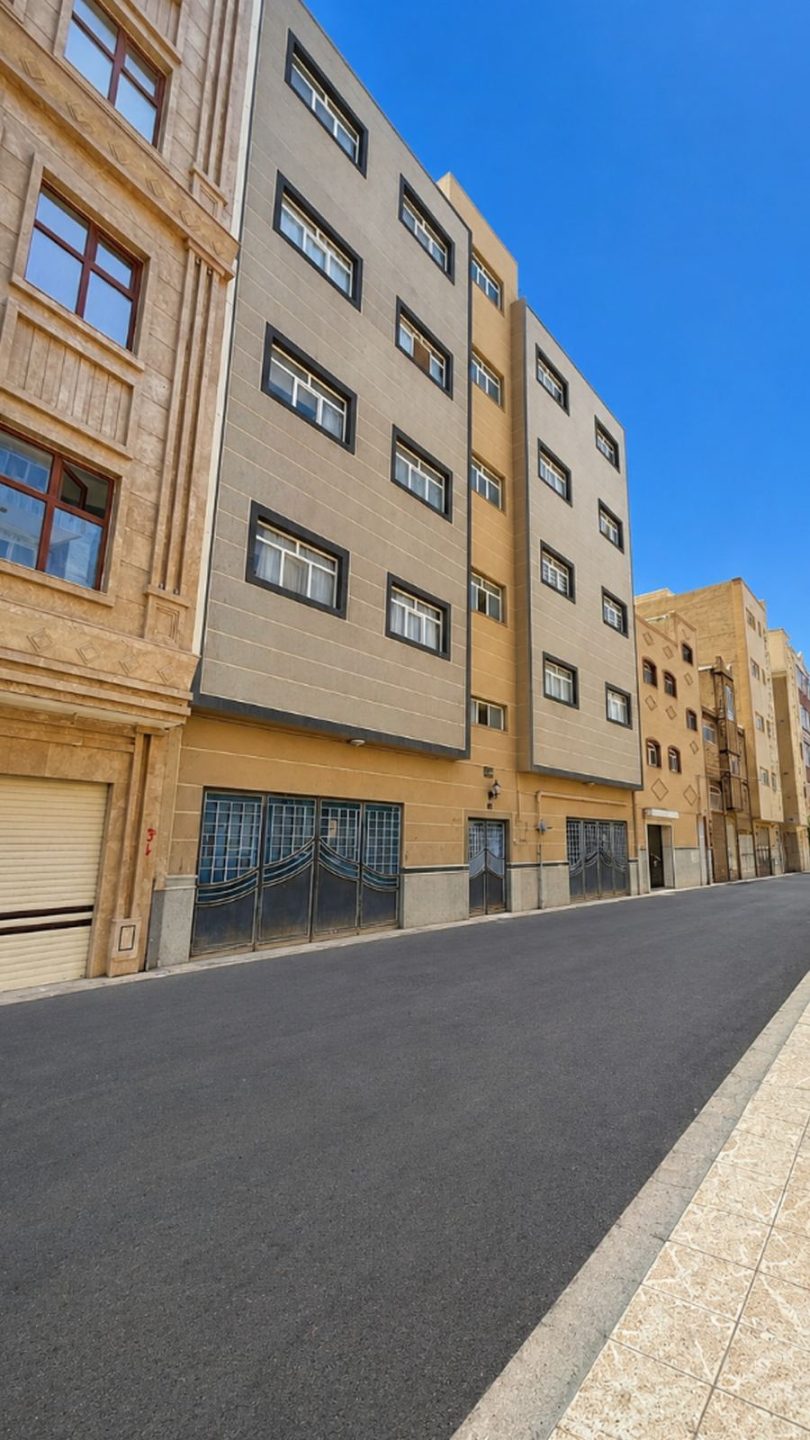 ساختمان ۱۲ واحدی پردیس
